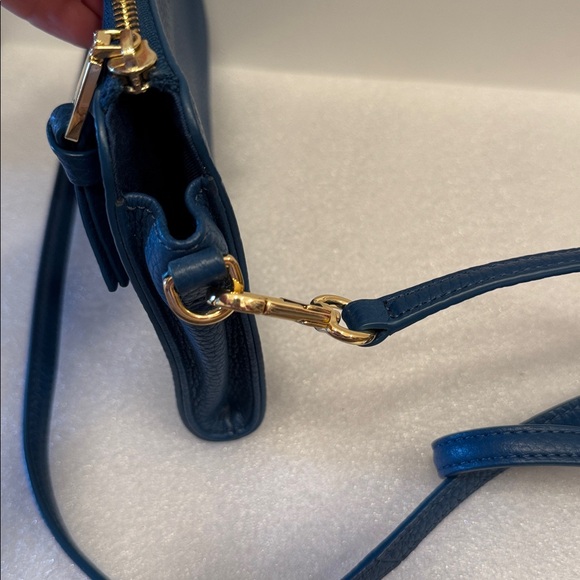 Tory Burch Royal Blue pebbled leather Crossbody Bag - Picture 4 of 7